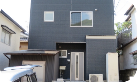 施工前の住宅外観